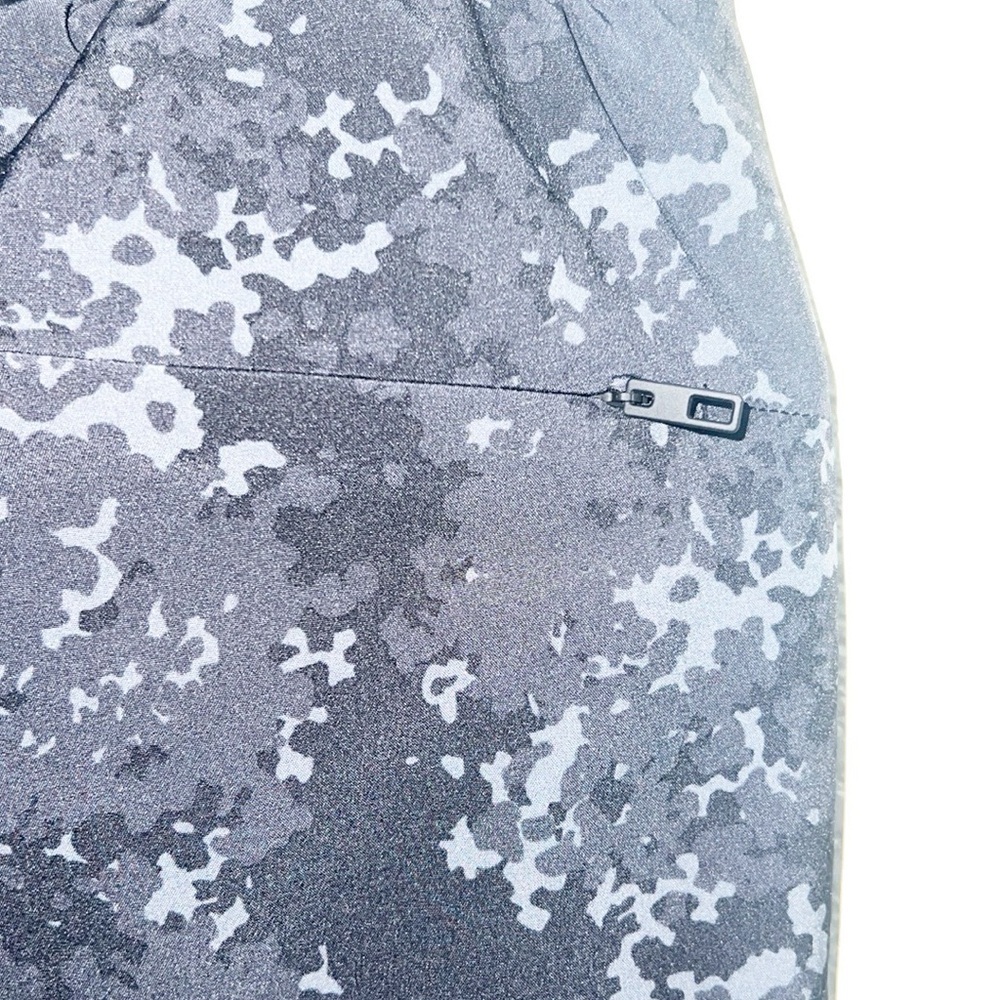 Fabletics 4- Way Stretch Versatile Performance Pa… - image 8